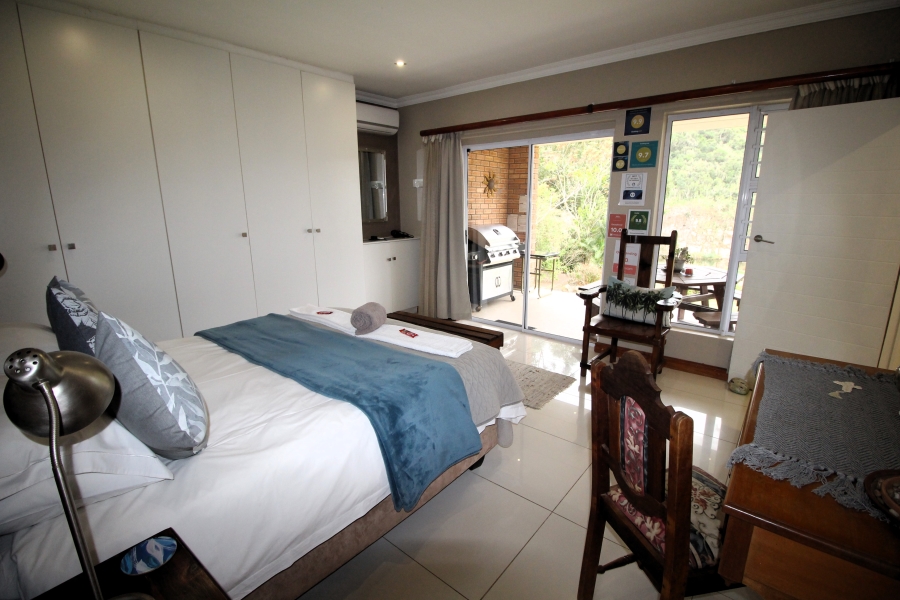 10 Bedroom Property for Sale in Dorchester Heights Eastern Cape